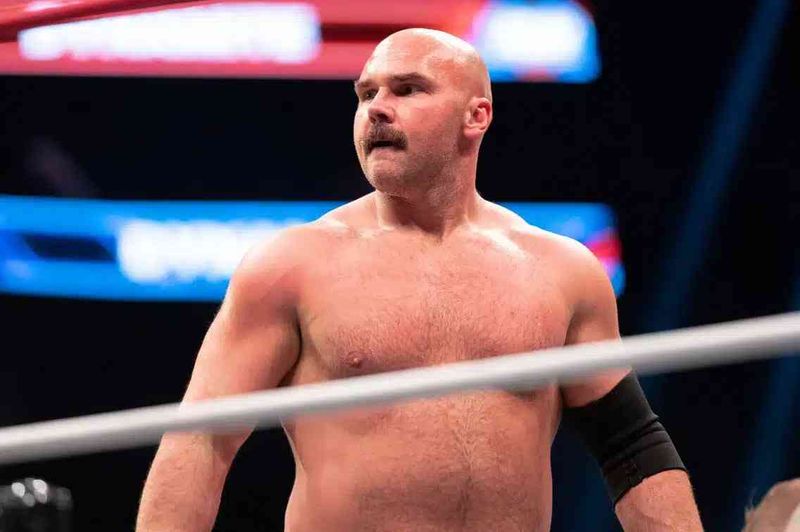 "يحضرون لجمع الأموال فقط!".. داكس هاروود يهاجم كسل نجوم WWE وAEW السابقين وبن بيشوب يسخر من ضياع أمتعته