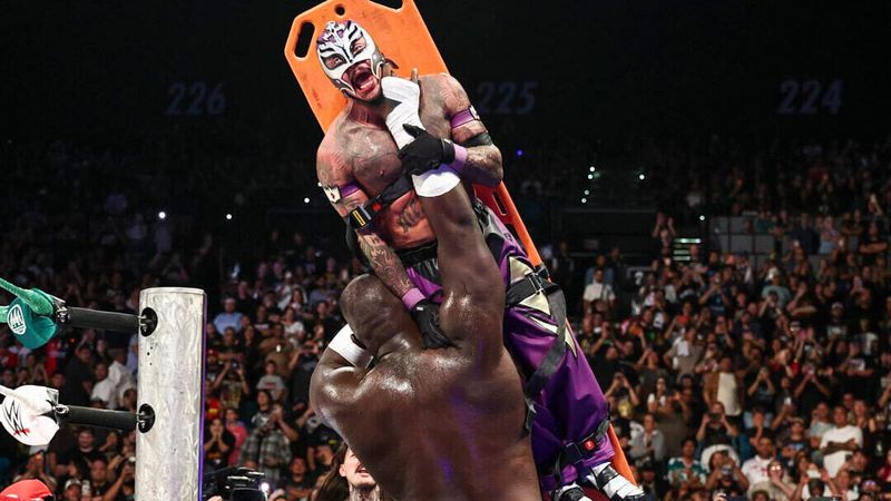 بول وايت يعلق على لقطة النقالة في عرض AAA TripleMania 34: التقليد هو أصدق أنواع الإطراء