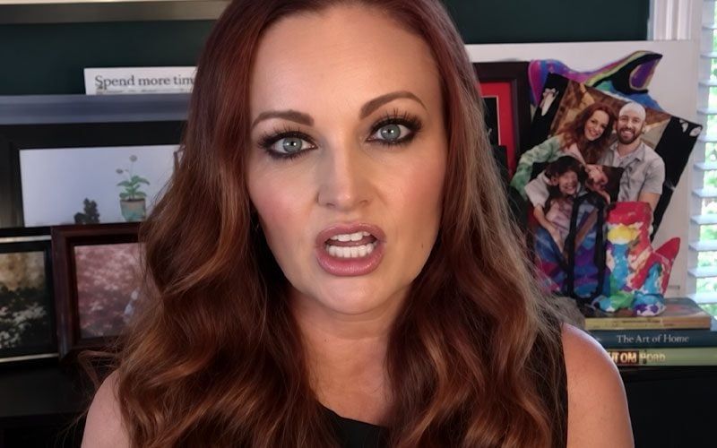 ماريا كانيليس: شخصيتي الساذجة في WWE أشعرتني وكأنهم يضعونني في مكاني المخصص