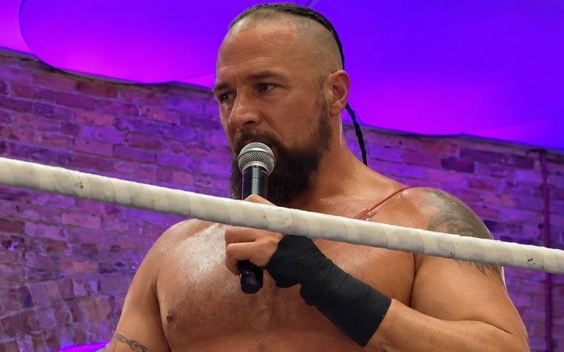 لانس آرتشر يكشف عن رسالة جون موكسلي بعد وفاة باك في عرض Warrior Wrestling