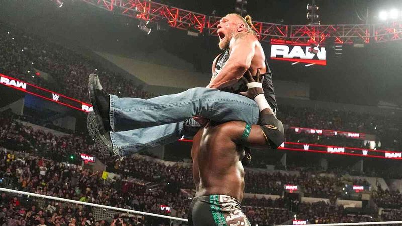 الضربة التي أسقطت الكبار في الصدارة!.. WWE تكشف رسميا عن أفضل 10 حركات قاضية لنجوم الجيل الجديد'