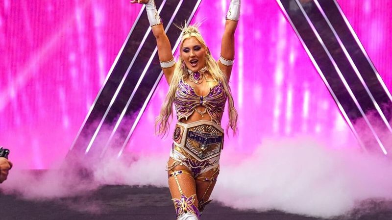 تيفاني ستراتون تكمل قائمة المشاركات في نزال موني إن ذا بانك للسيدات ضمن عرض WWE SmackDown