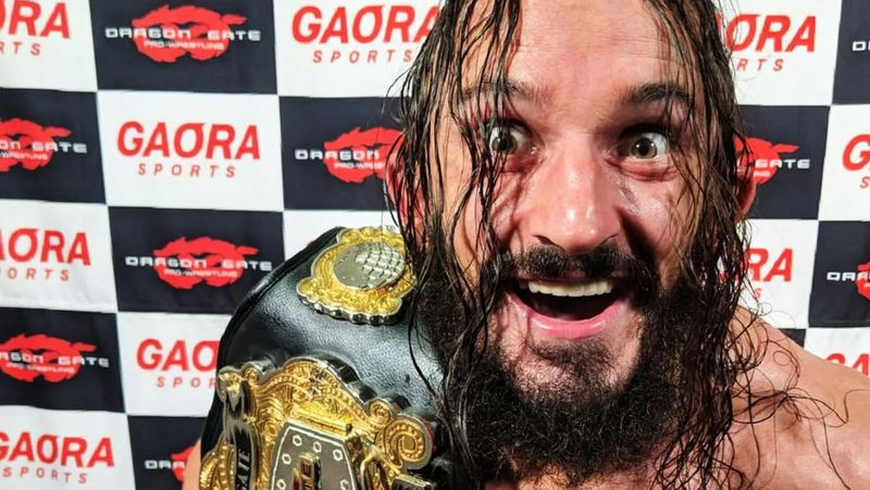 اتحاد Dragongate يقيم مراسم قرع الأجراس عشر مرات تكريما لباك قبل عرض الثاني من أكتوبر