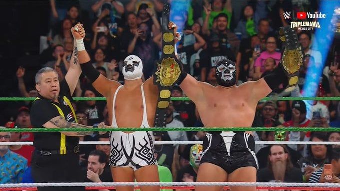 فريق الإخوة فاغنر ينتزعون بطولة العالم للزوجي في عرض AAA Triplemania 34