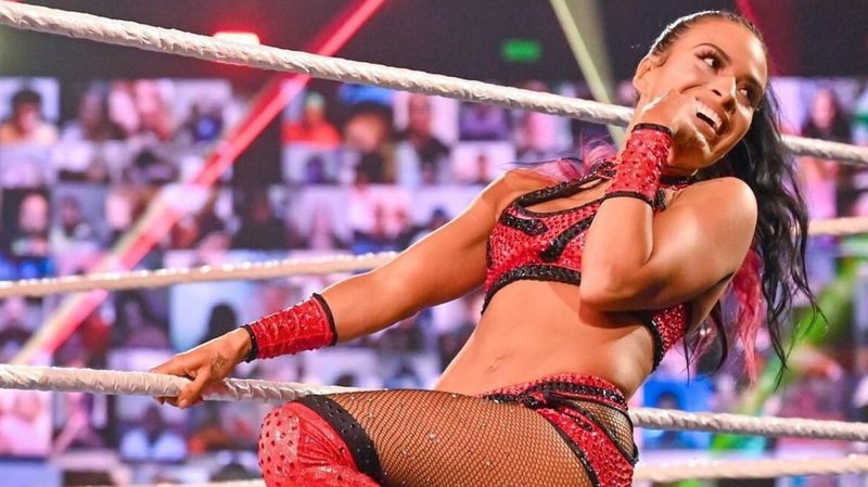 أحد أعضاء قاعة مشاهير WWE يتصل بزيلينا فيغا في الحادي عشر من سبتمبر من كل عام