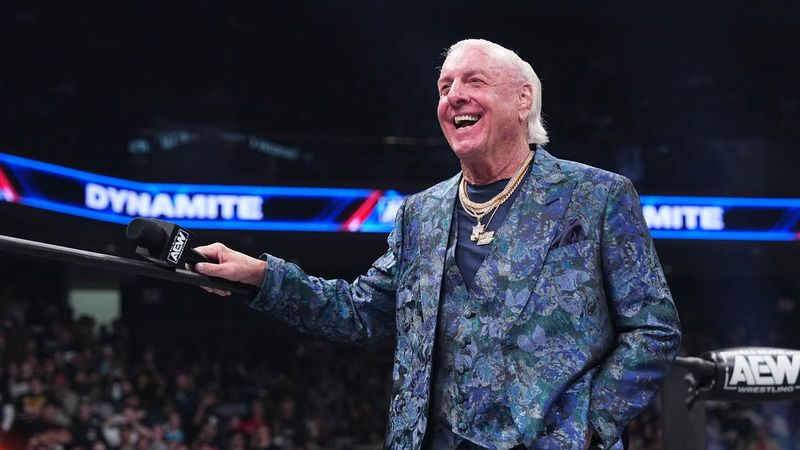 ريك فلير يكسر صمته ويحسم الجدل نهائيا بشأن عودته إلى عروض WWE