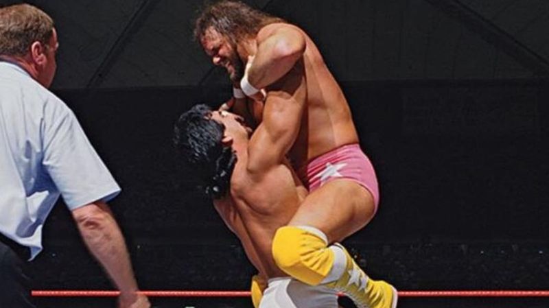 عرض حزام بطولة القارات الكلاسيكي المستخدم في عرض WrestleMania III للبيع في مزاد علني