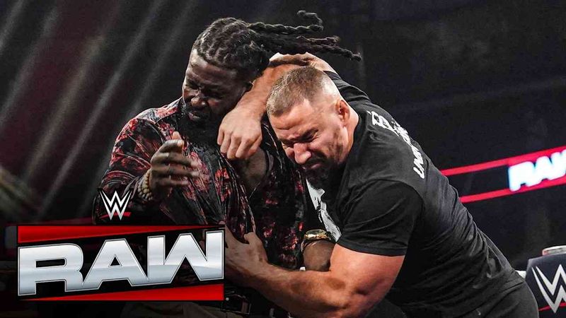 نتائج عرض WWE RAW (24 أغسطس 2026): توقيع عقد ناري ينتهي بتدمير أوبا فيمي لبرون بريكر