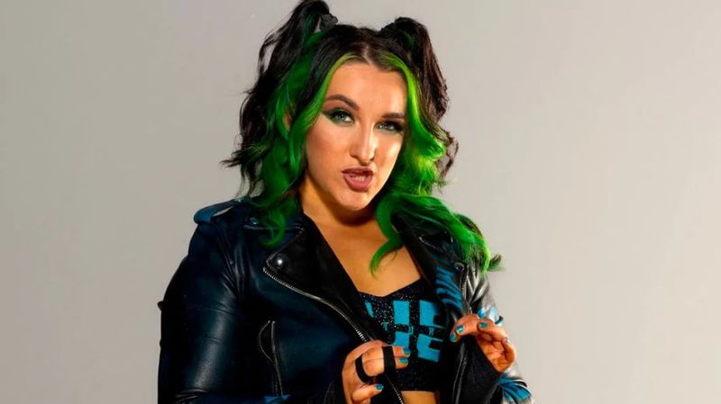 تقارير تؤكد قرب انضمام داني لونا إلى صفوف اتحاد AEW