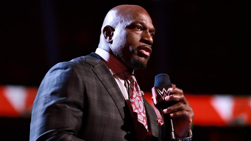 نقل تايتوس أونيل إلى قسم الشخصيات السابقة في اتحاد WWE