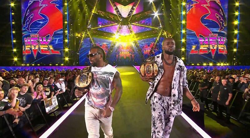 دعم مطلق من بيج إي لتحالف ذا نيو ليفل بعد خطفهم ألقاب الفرق الثلاثية في AEW All In