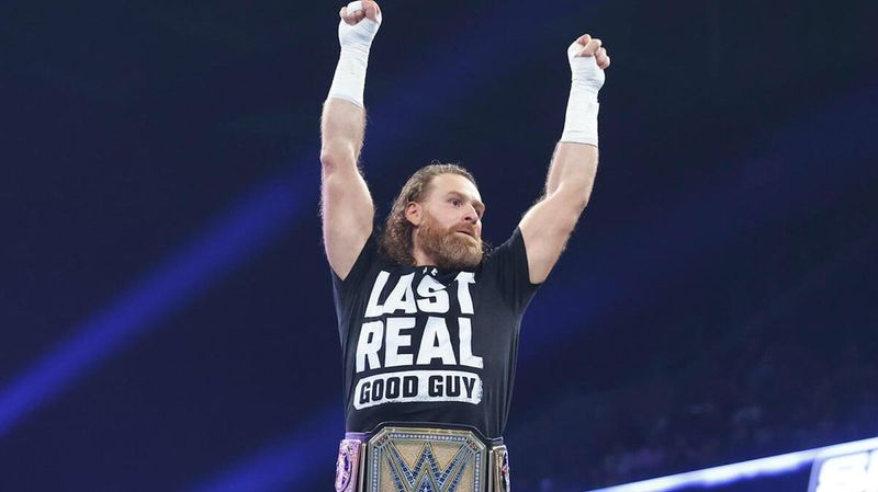 تقارير: مسؤولو WWE لديهم مشاعر متباينة تجاه سامي زين بصفته بطلا