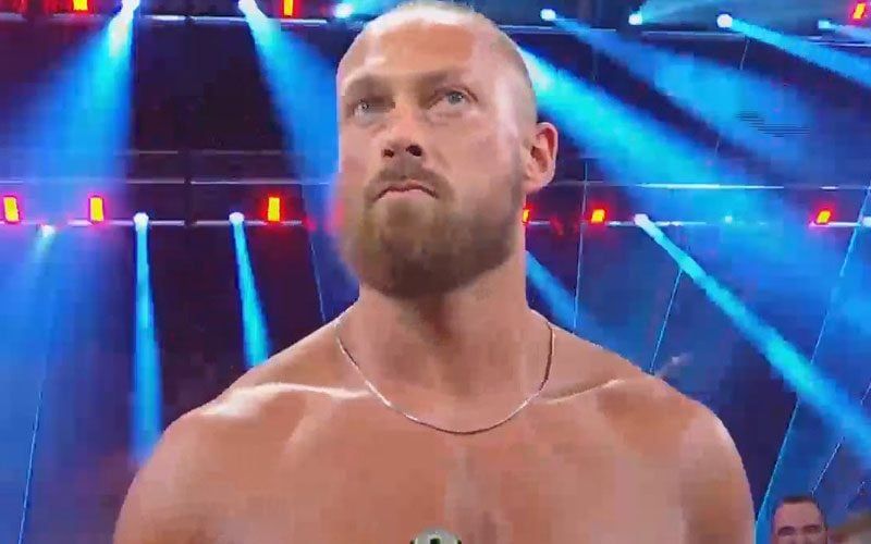 اتحاد WWE قد يكون تراجع عن الدفع بـبيج كاس كمصارع فردي