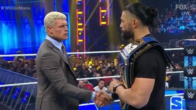 رومان رينز يعترف بقدرة كودي رودز على حمل لواء WWE