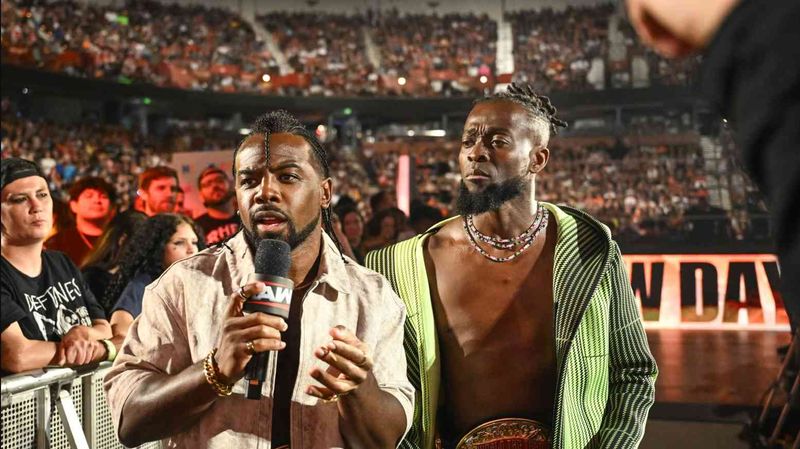 تقارير: كوفي كينغستون وأوستن كريد يقتربان من الظهور الأول في AEW بعرض All In