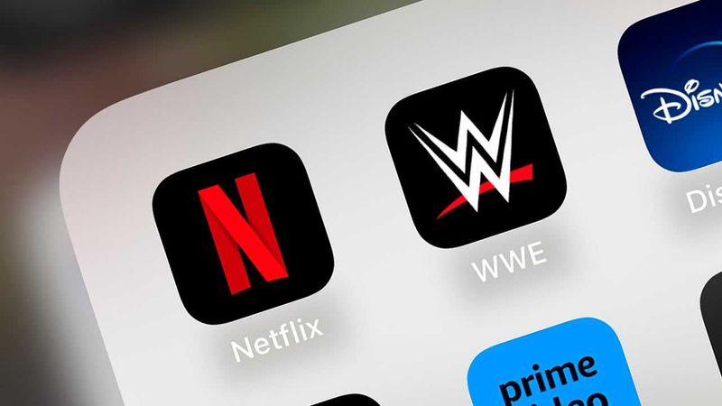 "ليس ضمن أولويات الشركة!".. تقارير تكشف أسباب غياب الأرشيف التاريخي لعروض WWE RAW عن منصة Netflix