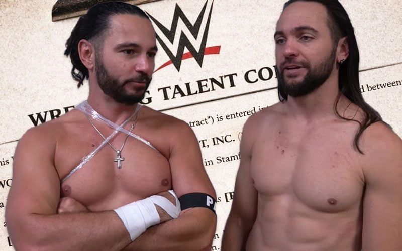 ذا يانغ باكس يكشفان أن باك نصحهما بعدم التوقيع مع WWE