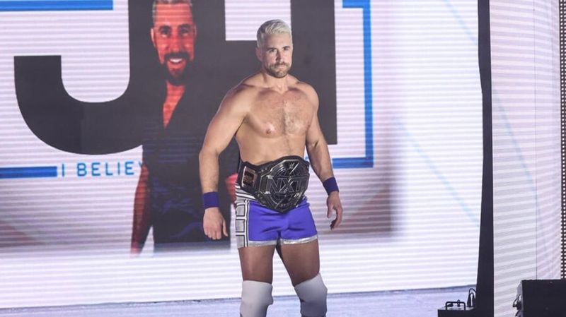 جو هندري يعتقد أن محادثته مع شون مايكلز أدت إلى فوزه ببطولة WWE NXT