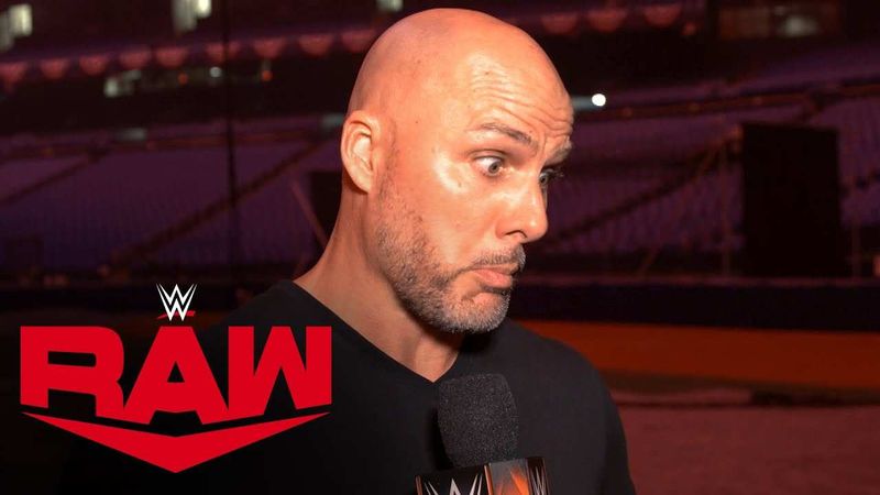 آدم بيرس يفجر مفاجأة: "لا أشاهد أي مصارعة خارج العروض التي أعمل عليها في WWE"