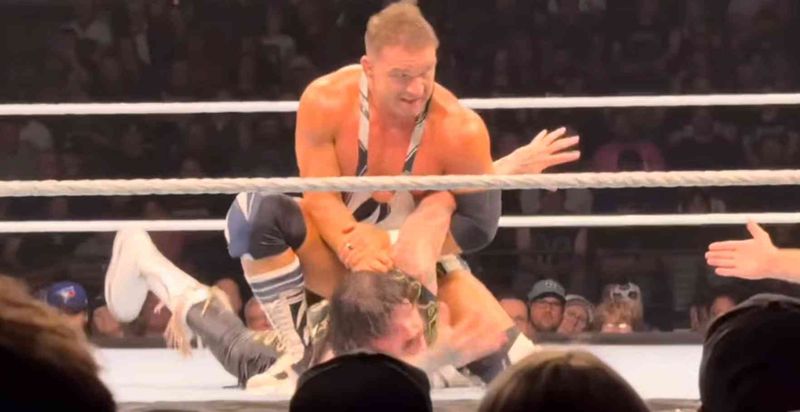 نتائج عرض WWE Live (20 أغسطس 2026): سي ام بانك يحتفظ باللقب العالمي في نزال ثلاثي ناري.. ومفاجأة دانهاوزن في كندا
