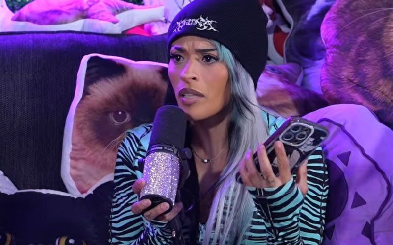 زيلينا فيغا تعترف بأنها كانت تعيسة للغاية نحو نهاية مسيرتها في WWE